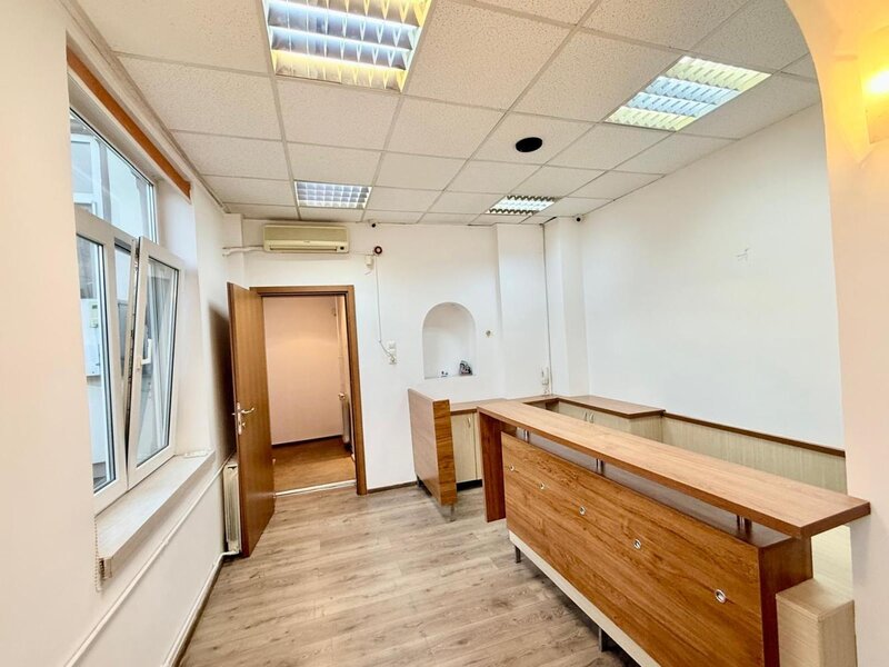 Mosilor, zona Foisorul de Foc, ideala birouri, clinica, after school, etc.