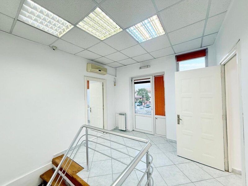 Mosilor, zona Foisorul de Foc, ideala birouri, clinica, after school, etc.